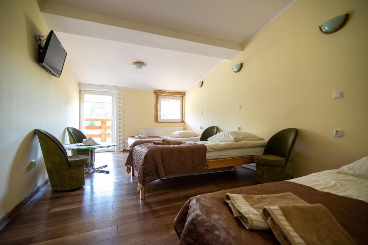 Vila Gosciniec Pod Debem Wilimy Exteriér fotografie